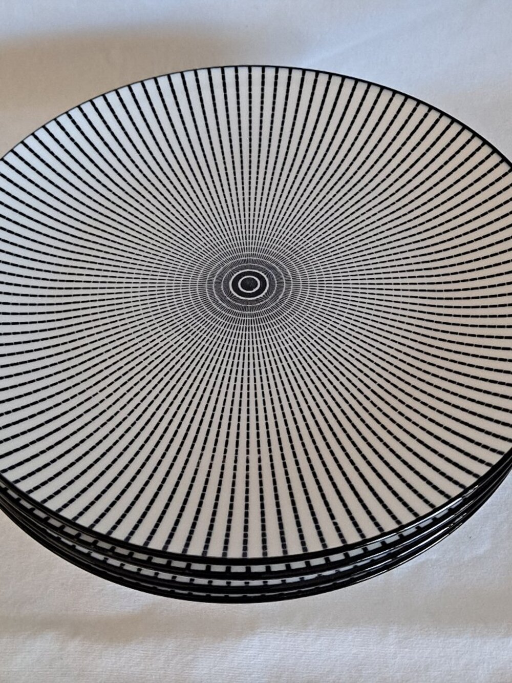 Set 4 Royal Norfolk DASHED 7 1/2" BREAD PLATES Black/White Dessert Salad Spiral